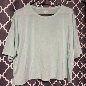 Old Navy Active Ultralite Go-Dry Size M